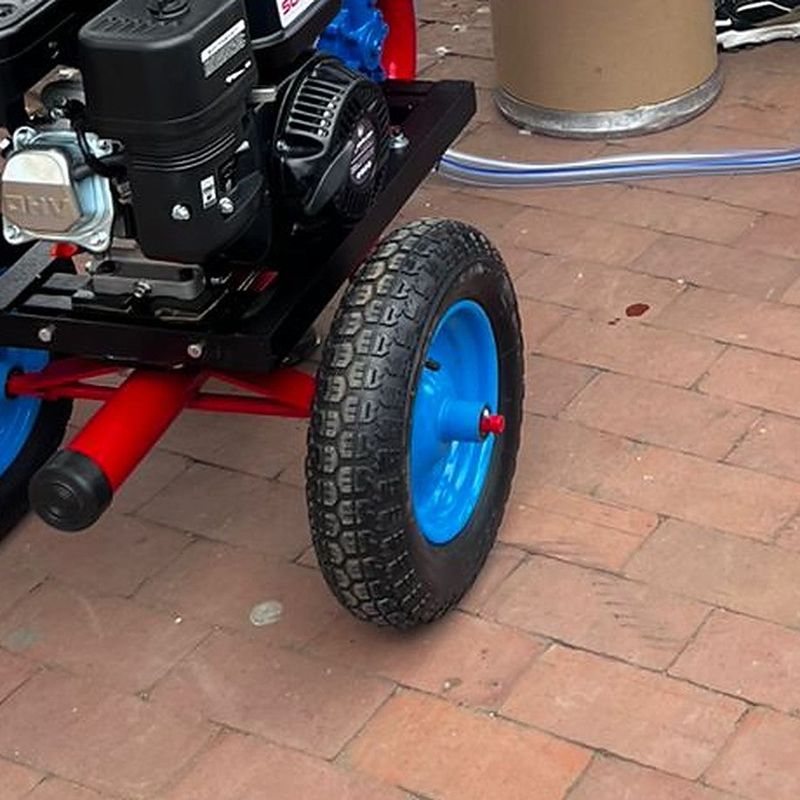 Rueda neumática de 8 pulgadas para equipo de ordeño — foto 3