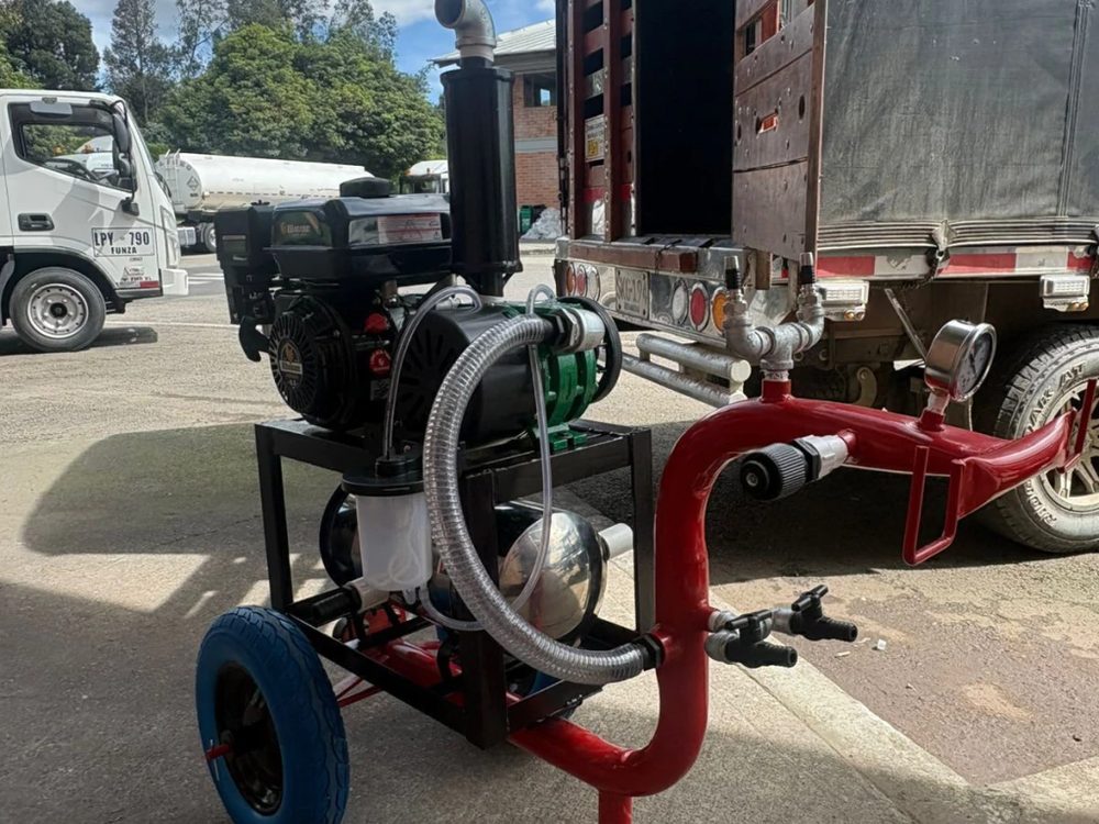 Equipo de ordeño EcoMilk Premium de deOrdeño con accesorios en acero inoxidable